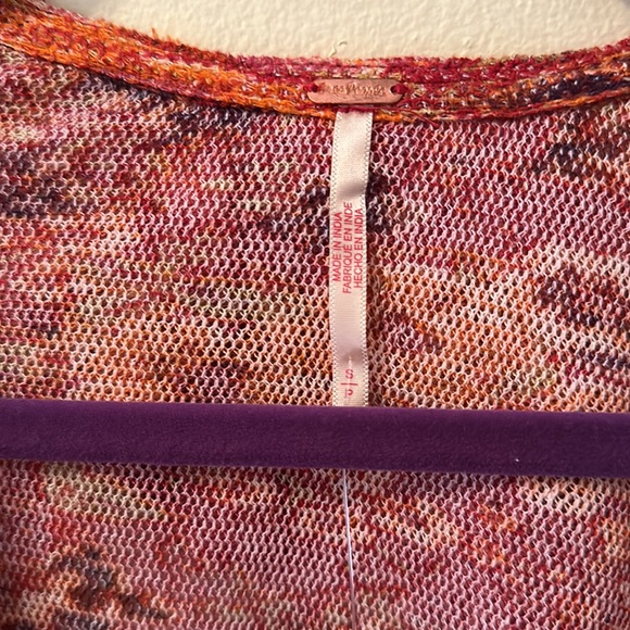 Free People top Size Small - red orange flouncy 100% cotton - Picture 2 of 5